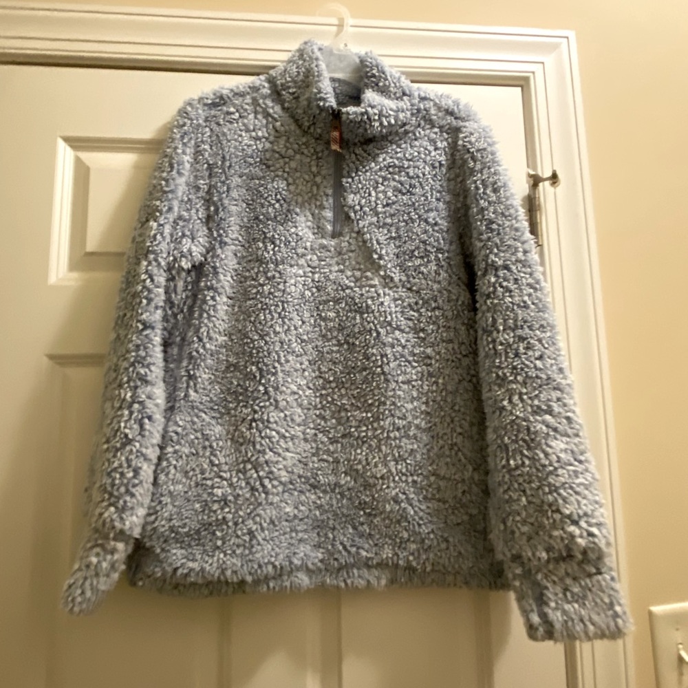 blue sherpa with pockets